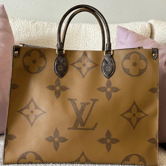 - Louis Vuitton OnTheGo GM.  Wonderful condition! ❤️ - Picture 11 of 13